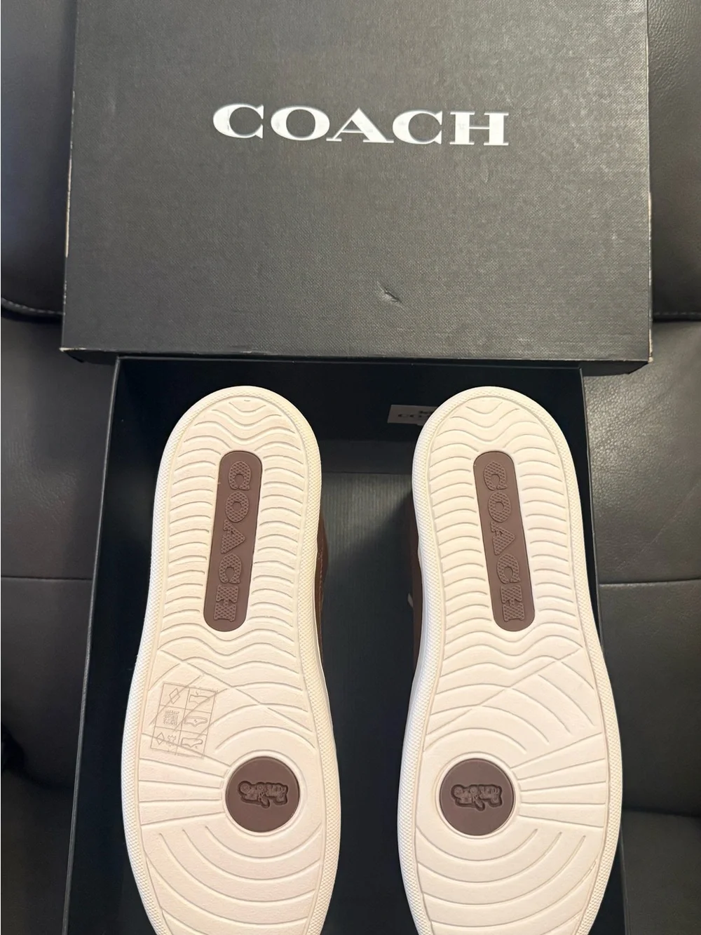 COACH CC736 MENS CLIP COURT HIGH TOP SNEAKER IN SIGNATURE CANVAS SATTLE SIZE 7D